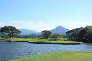 Khao Kheow Country Club